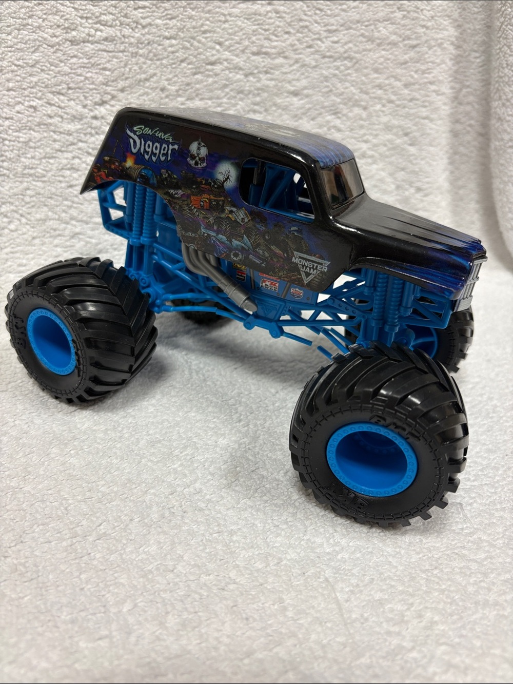 Sand Digger Monster jam monster Truck Toy - Black and Blue 1:64